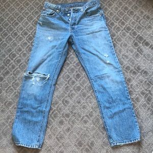 Women’s Levi’s ripped jeans. Size 27x28